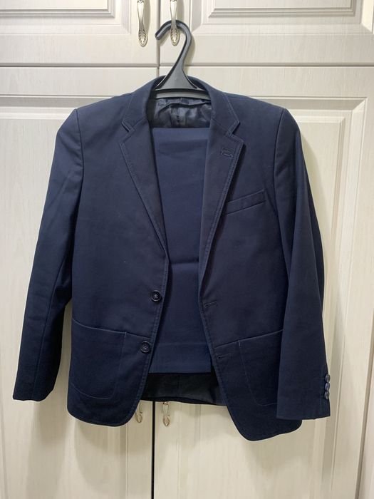 Продам костюмы  Семей