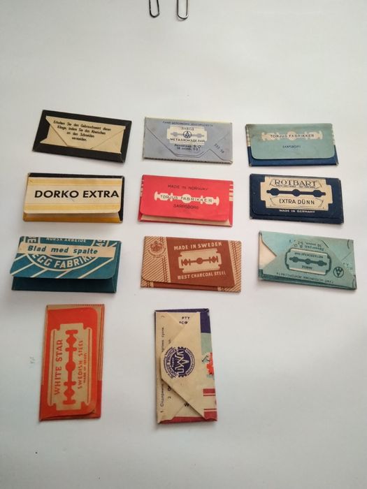 Продавам малка колекция от стари ножчета за бръснене