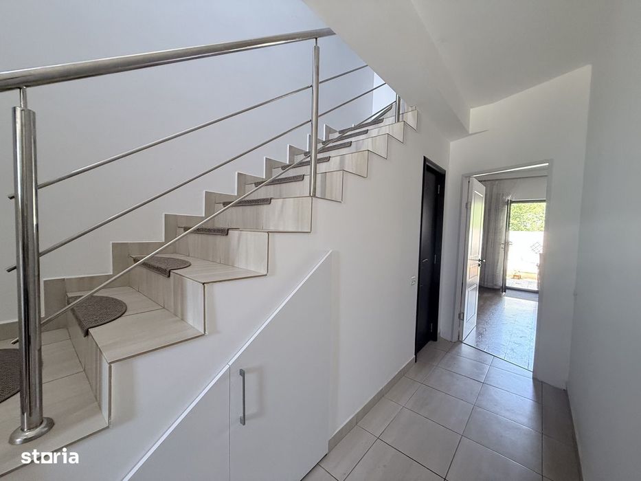 Casa P+1 cu curte proprie si 2 parcari, Pod izolat, Langa noua scoala