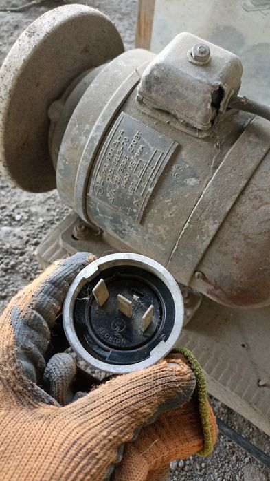 Продам заточной станок