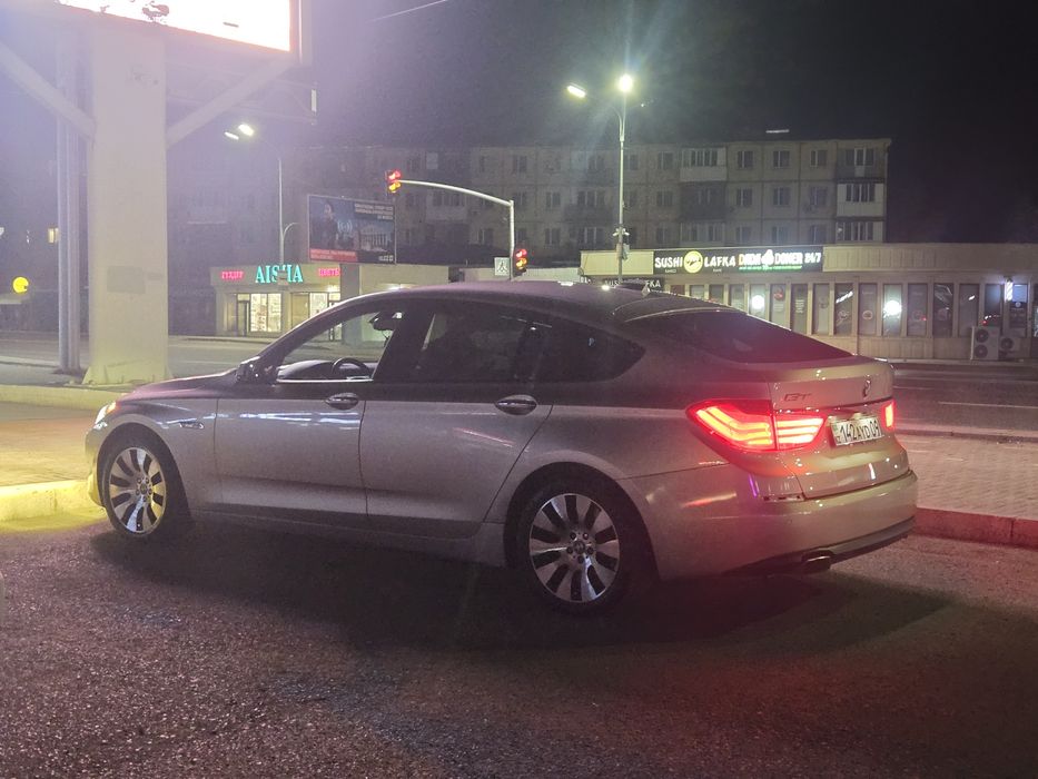 BMW 5 GT series 4.4 TWINTURBO
