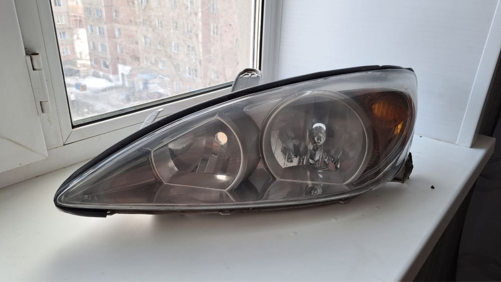Фара правая камри 30 америка
