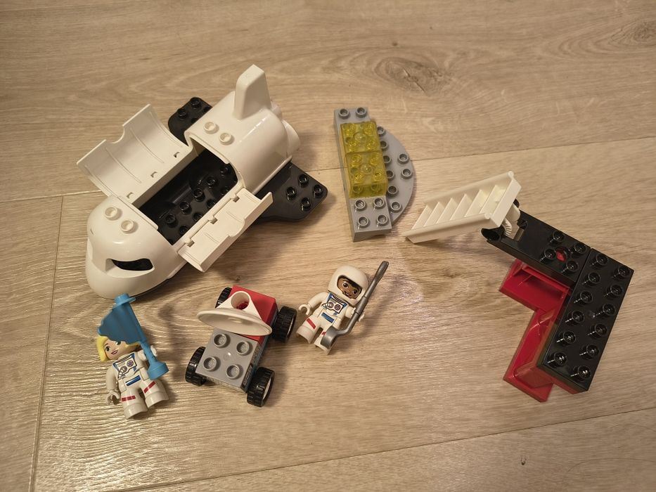 Vând Lego Duplo 2 buc