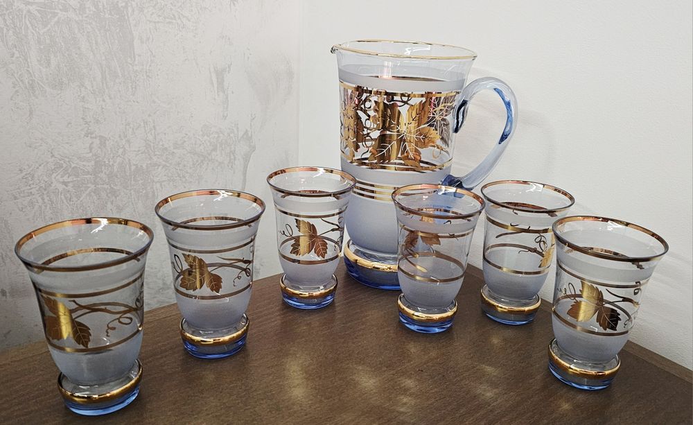 Комплект от кана  и 6 броя чаши