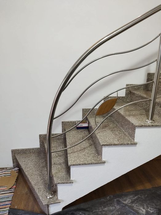 Porți jaluzea , tablă decupată , balustradă inox