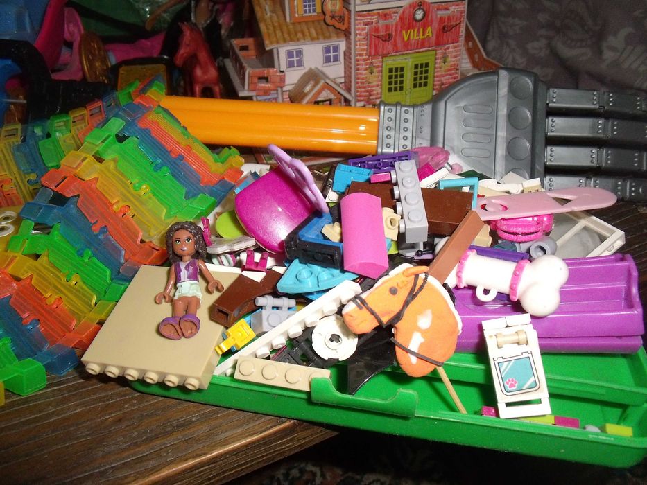 Детские  игрушки