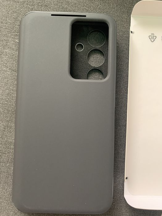 Оригинальный чехол Samsung Smart View Wallet Case для Galaxy S24.
