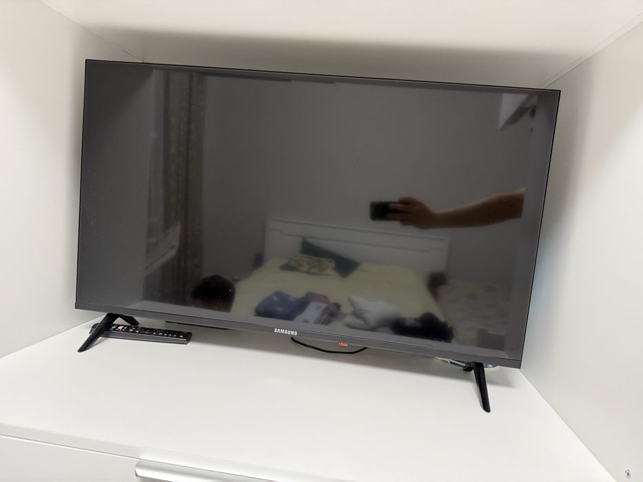 Продам телевизор