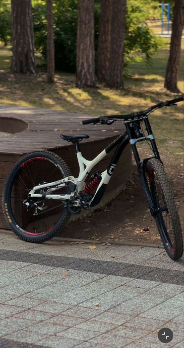 Commencal Supreme V4.3 2021 DH
