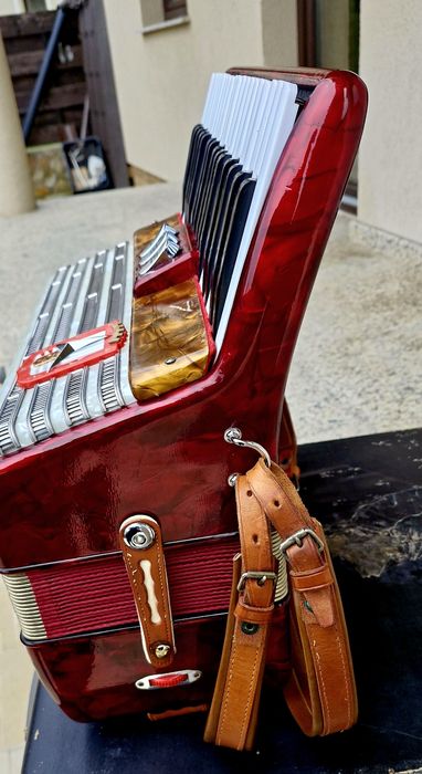 Acordeon Guerrini SuperLuxe 60 basi