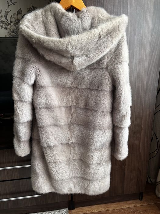 Продам норковую шубу.