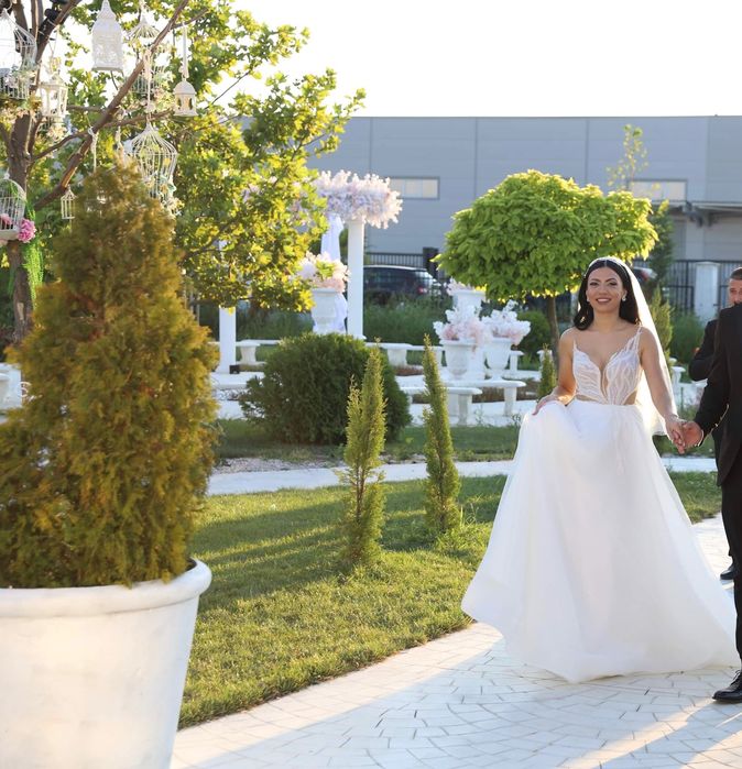 Дизайнерска булчинска рокля