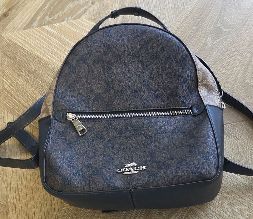 Женский кожаный рюкзак Coach