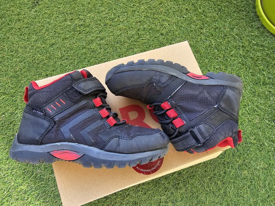 Боти за деца! 10 лв.