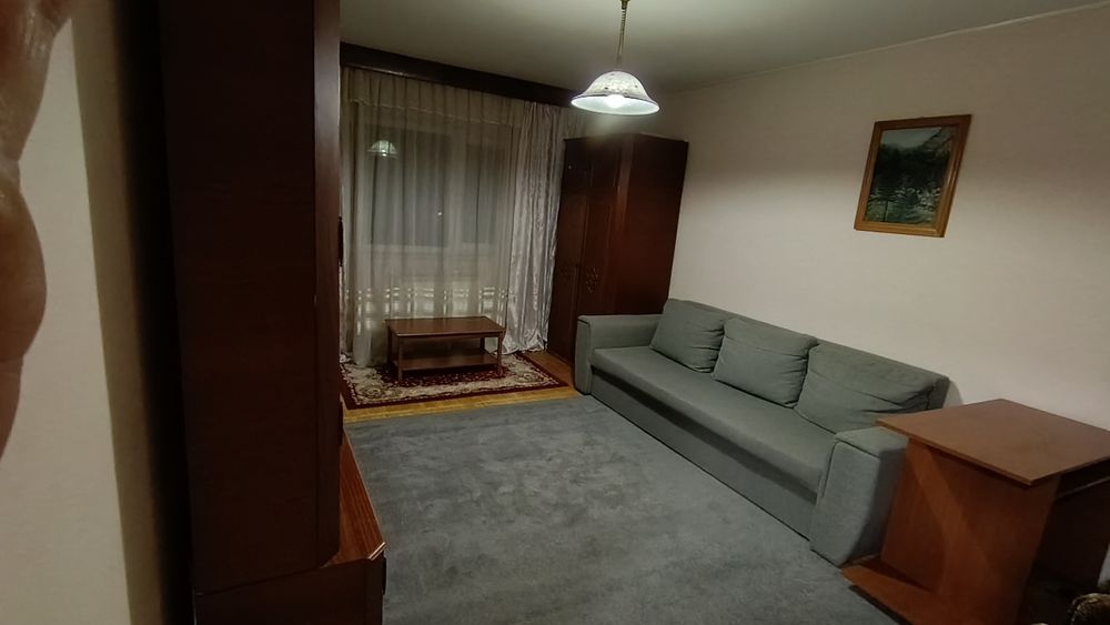 Închiriez apartament 2 camere Nicolina 2