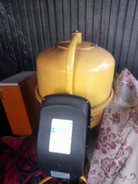 Бетономешалка продам новая пробовал 1раз для проверки