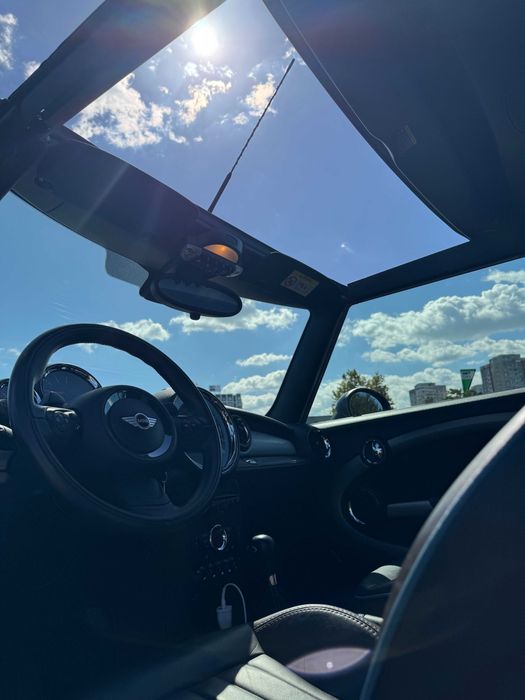 Mini Cooper 2.0D Cabrio 43000 km 16900 евро.