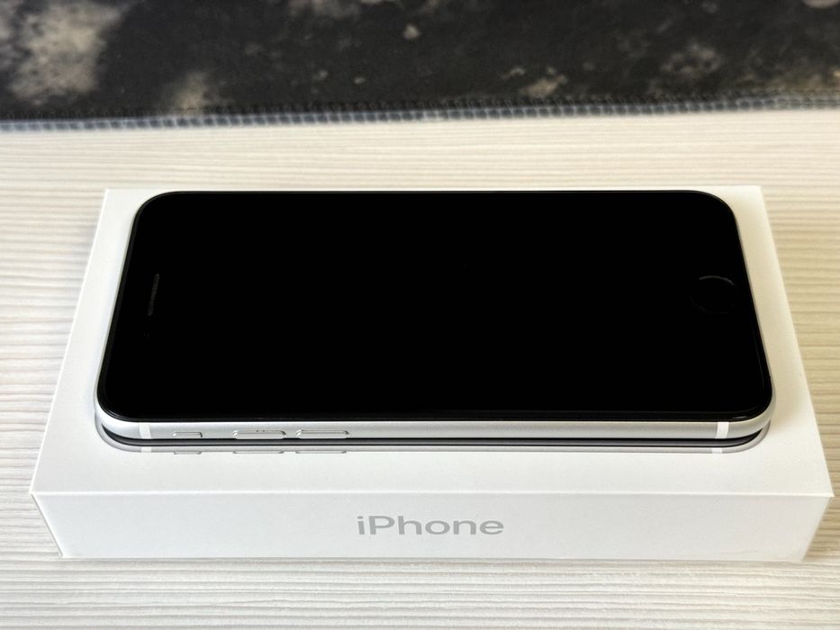 iPhone SE 64GB alb stare perfecta