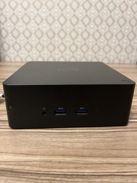 Док-станция Dell Thunderbolt 3 TB 16 240W