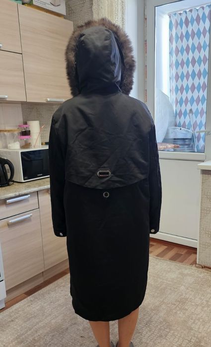 Продам женскую парку