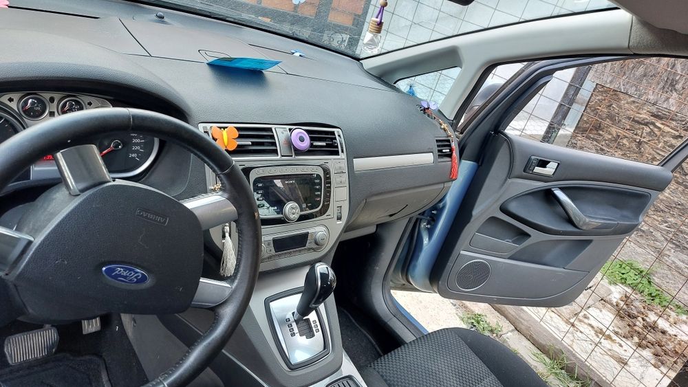 Ford c-max  2010