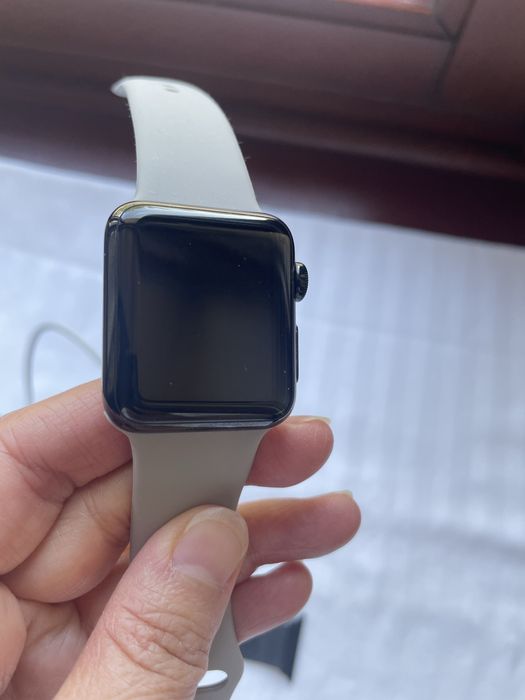 Продам Apple Watch Series 2
