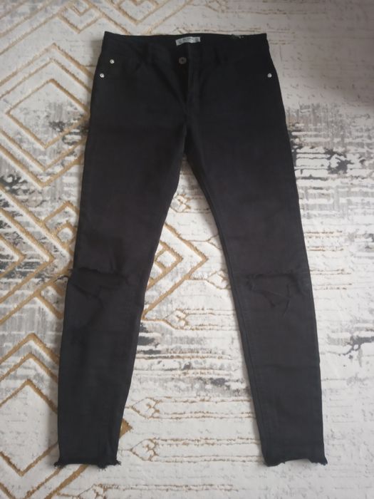 Blugi rupți - mar 36 - transport gratuit