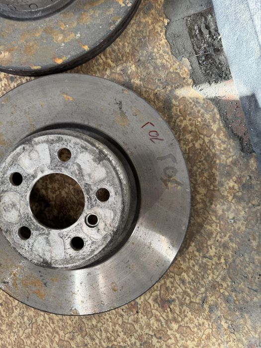 Предни дискове бмв г01 х3 и г02 х4 перфектно състояние