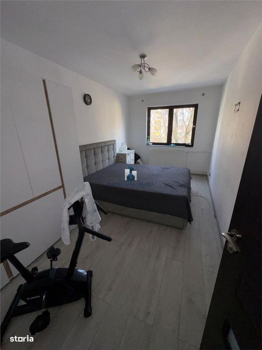 Apartament 4 camere Semidecomandat Berceni