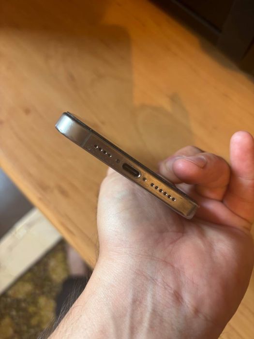 Продам iphone 15 pro max 512gb акб 88%