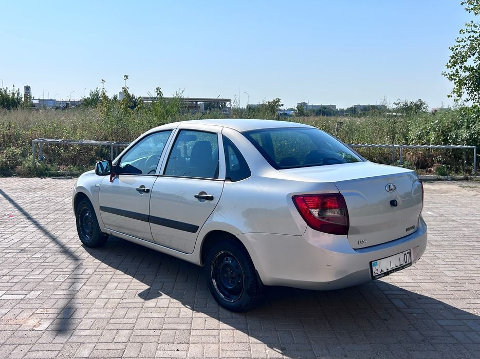 Lada Granta(2014) сел и поехал