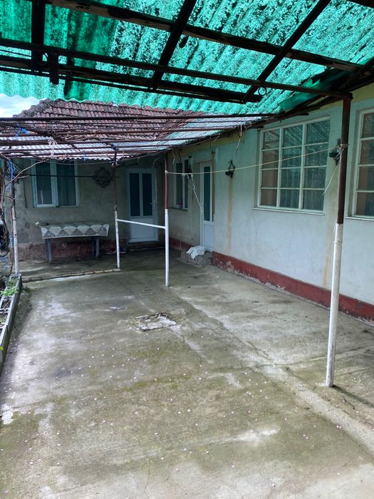 Vând casa in Cordau