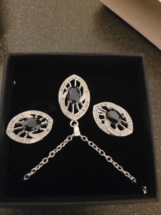 Set Colier cu 1 pereche cercei , din argint Leo Bernard