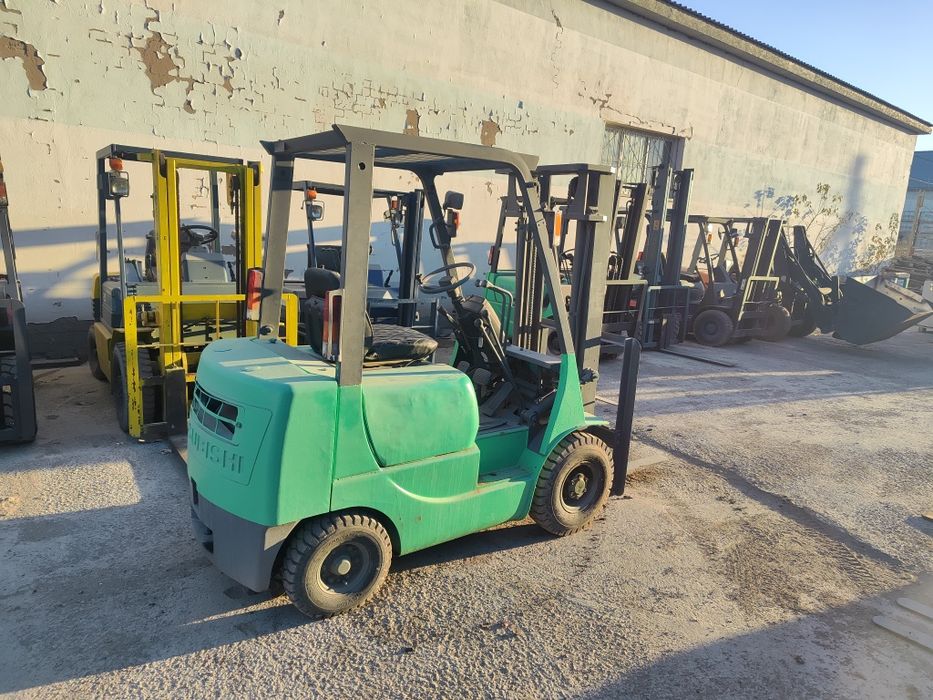 Продам вилочный погрузчик. Кара