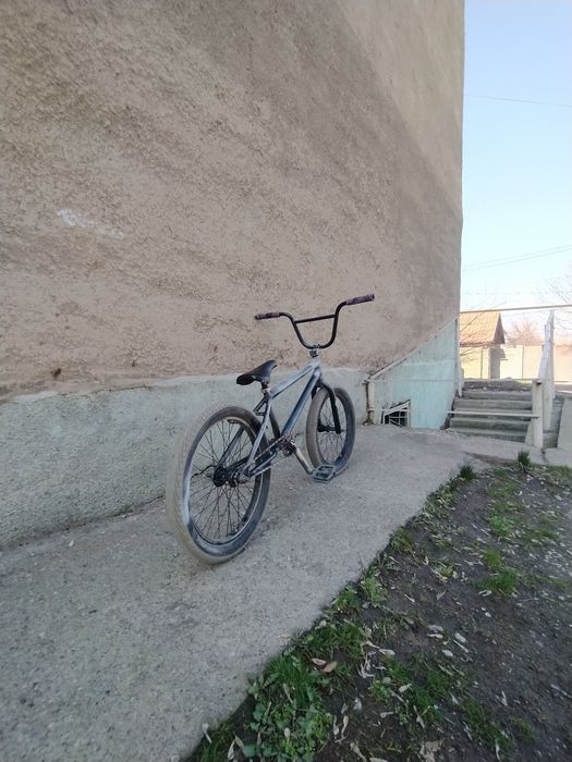 Продам запчасти разные и бмх