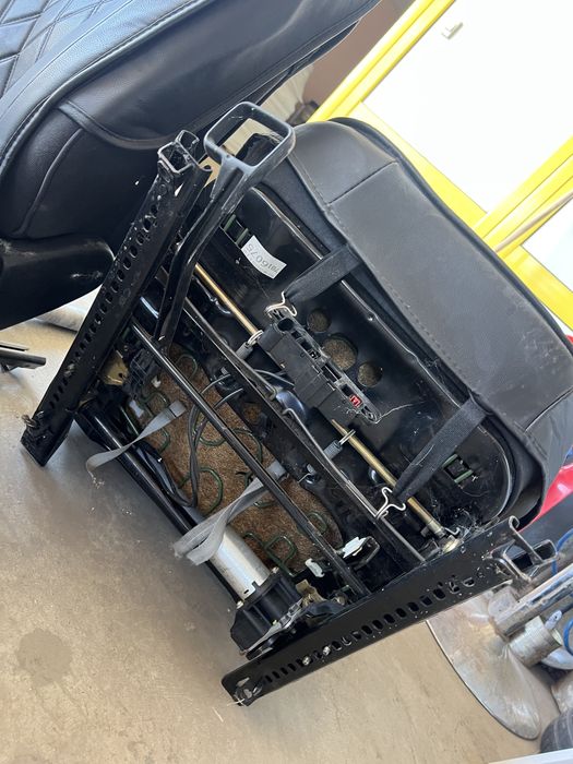 Седалки за Мерцедес w210