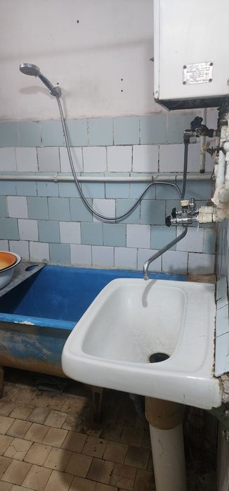 Продаётся срочно 3х комнатная квартира. Реальному покупателю скидка