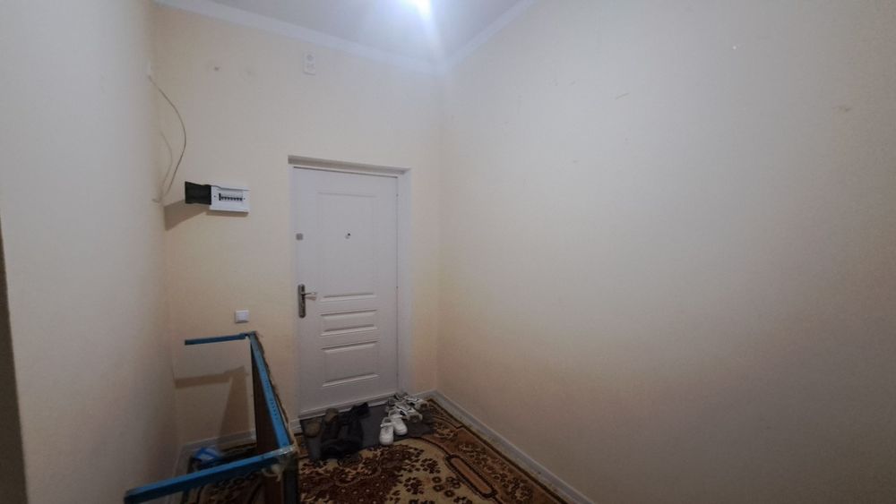 Чирчик шахар 
2-микрораён Навастройка
#1-хона 4-етаж
 квартира ижар