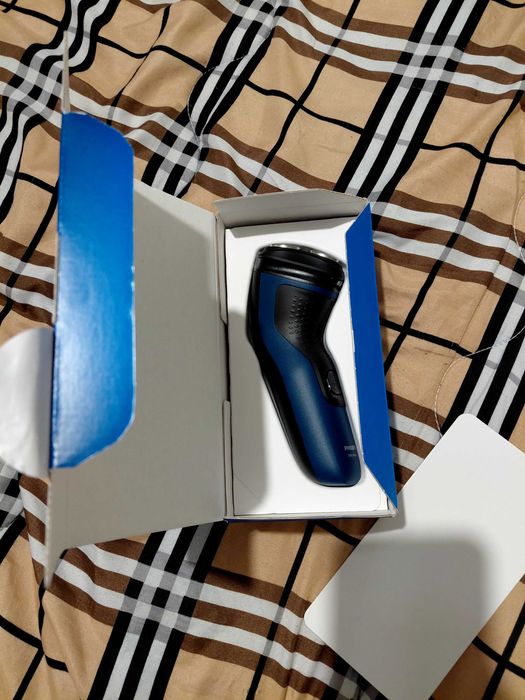PHILIPS Shaver 1000