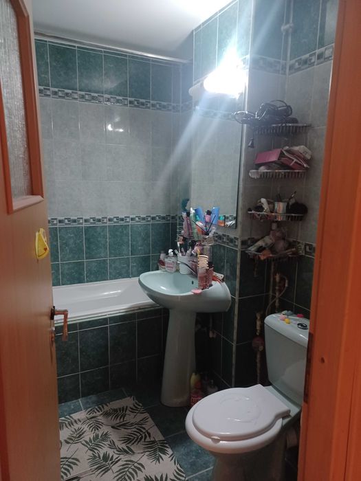 Vând apartament 2 camere Oradea 107900 euro