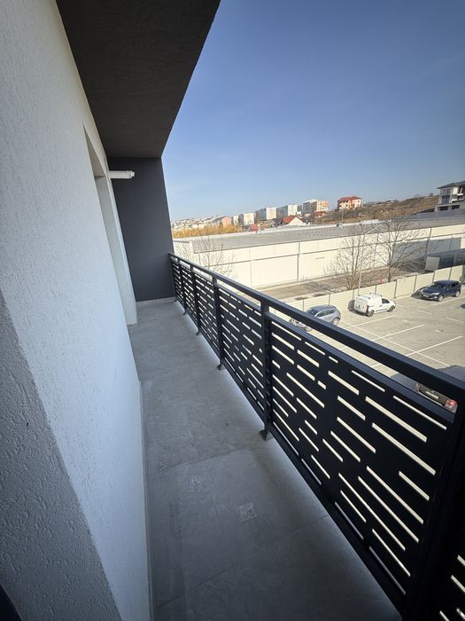 Inchiriez apartament
