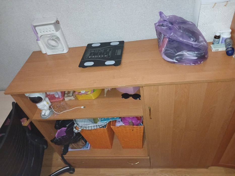 Продам шкаф б/ у с шифанером вместе