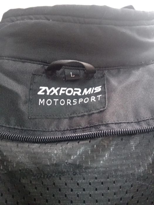 Vând costum motocicleta