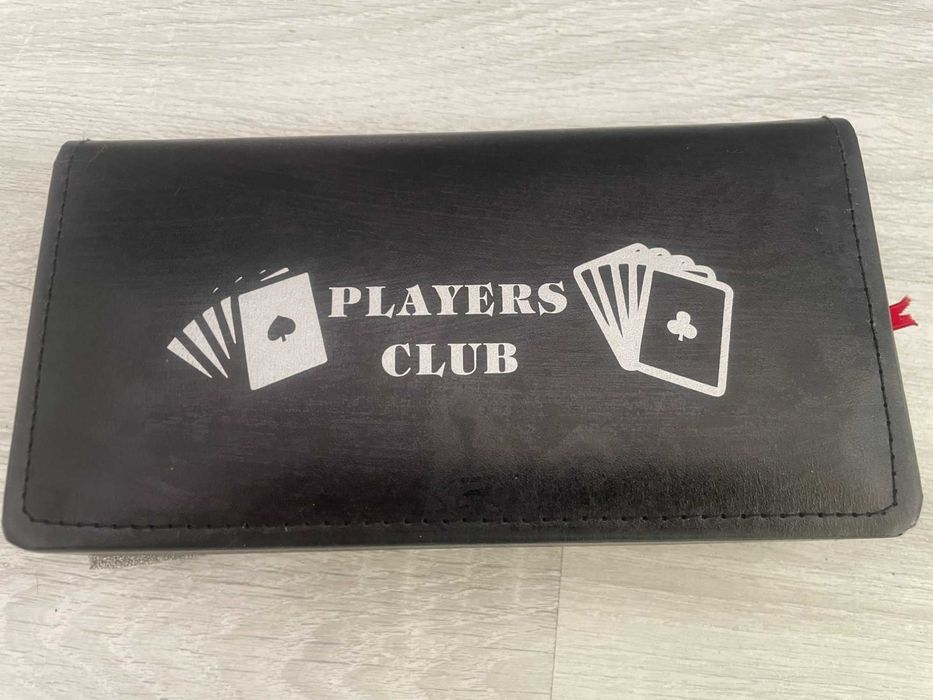 Комплект за покер Players Club в кожена кутия