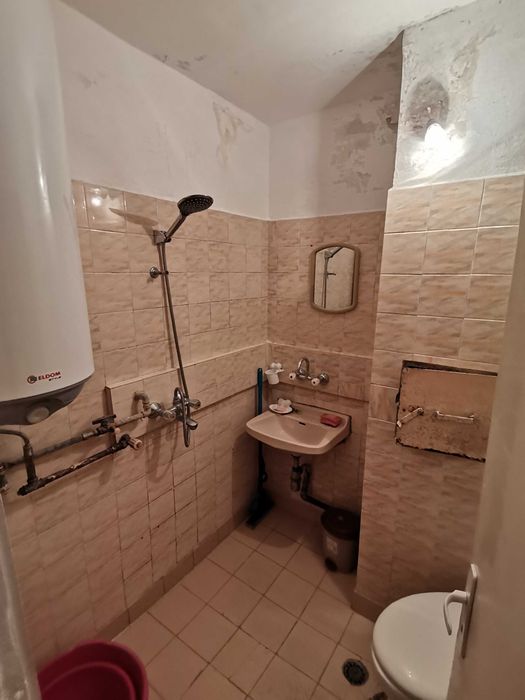 Дава се под наем Двустаен апартамент в Бургас, Възраждане - 45 кв.м за 132.6 € - Снимка #6