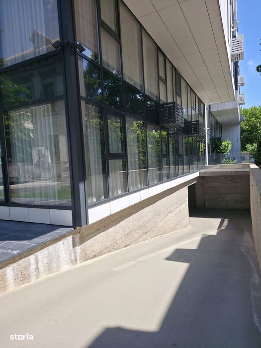Apartament 3 camere, et 5 cu terasa, clădirea Stela, str. N.Bălcescu