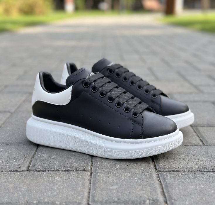 Adidasi Alexander Mcqueen Negru Alb - Full Box