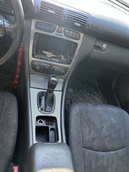 На части Merceces C200 CDI C220 CDI 116 кс 143 автоматик  Avantgarde