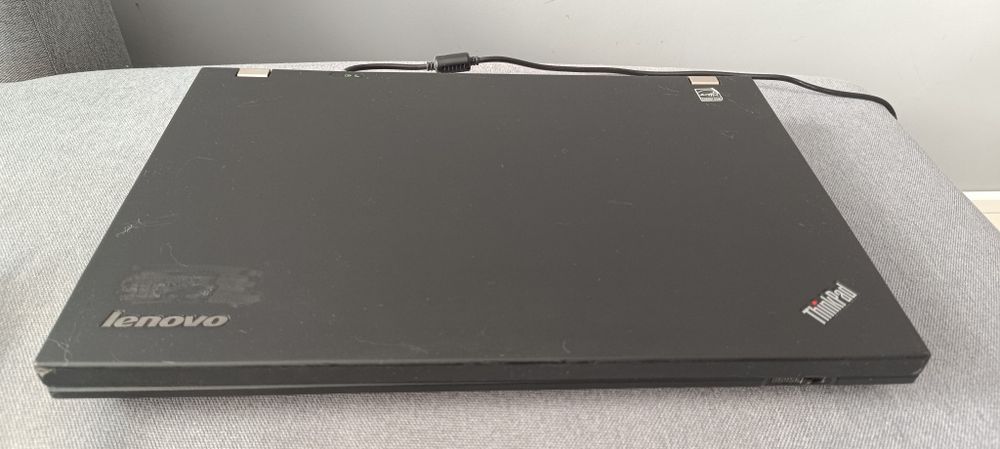 Продавам лаптоп Lenovo  T520