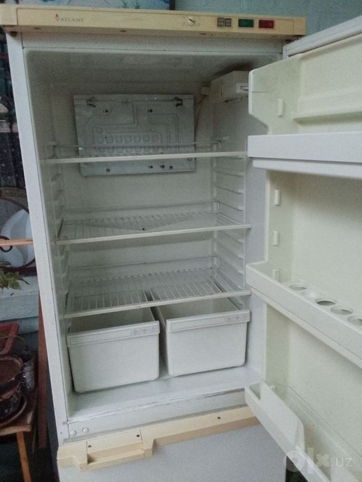 Продается холодильник Атлант